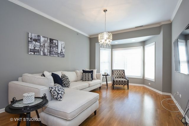 100 E Station Street 316, Barrington, IL 60010