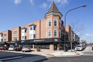 100 E Station Street 316, Barrington, IL 60010