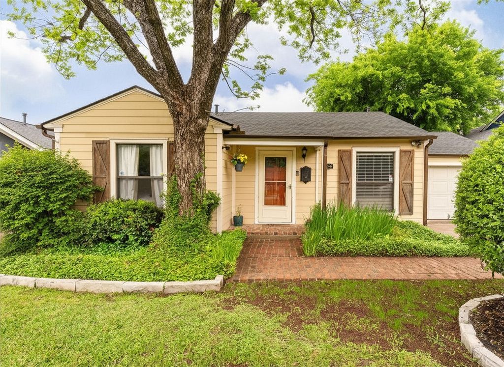 8915 Diceman Drive, Dallas, TX 75218