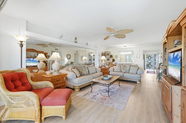 1323 PERICO POINT CIRCLE 107, Bradenton, FL 34209