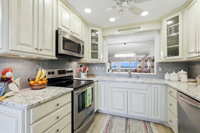 1323 PERICO POINT CIRCLE 107, Bradenton, FL 34209