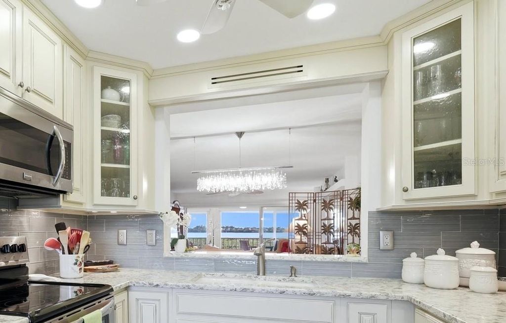 Image 20 of property listing at 1323 PERICO POINT CIRCLE 107, Bradenton, FL 34209