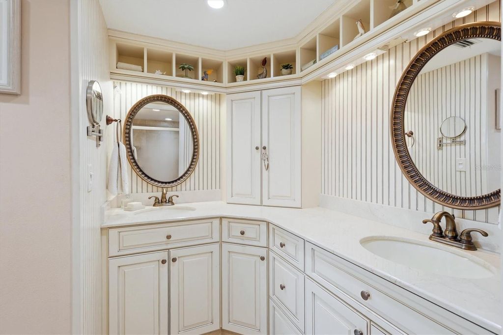 Image 26 of property listing at 1323 PERICO POINT CIRCLE 107, Bradenton, FL 34209
