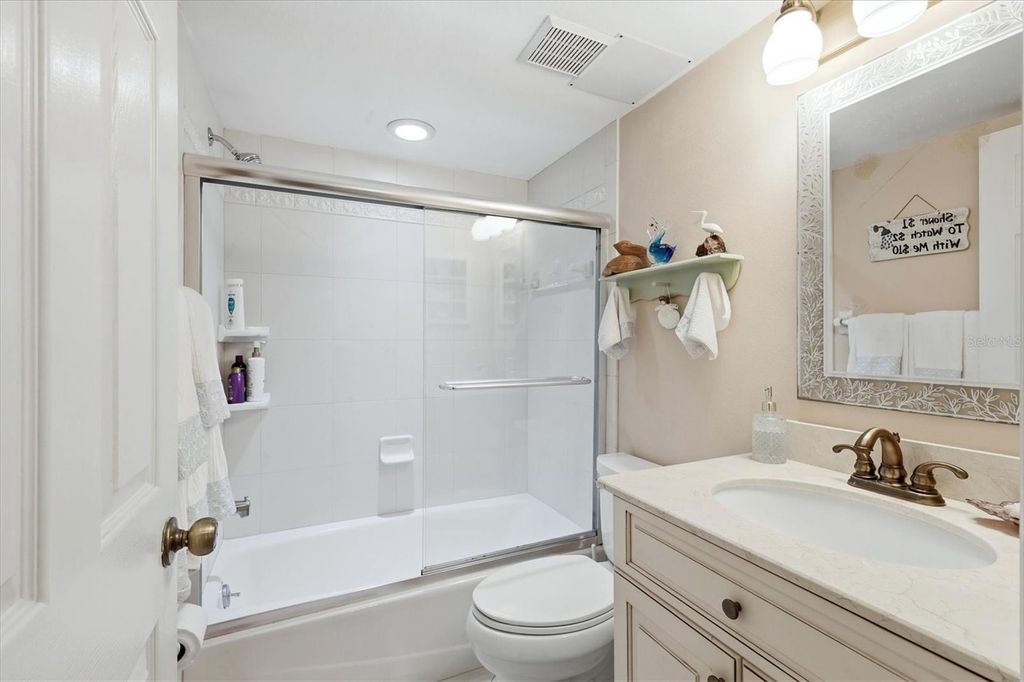 Image 30 of property listing at 1323 PERICO POINT CIRCLE 107, Bradenton, FL 34209