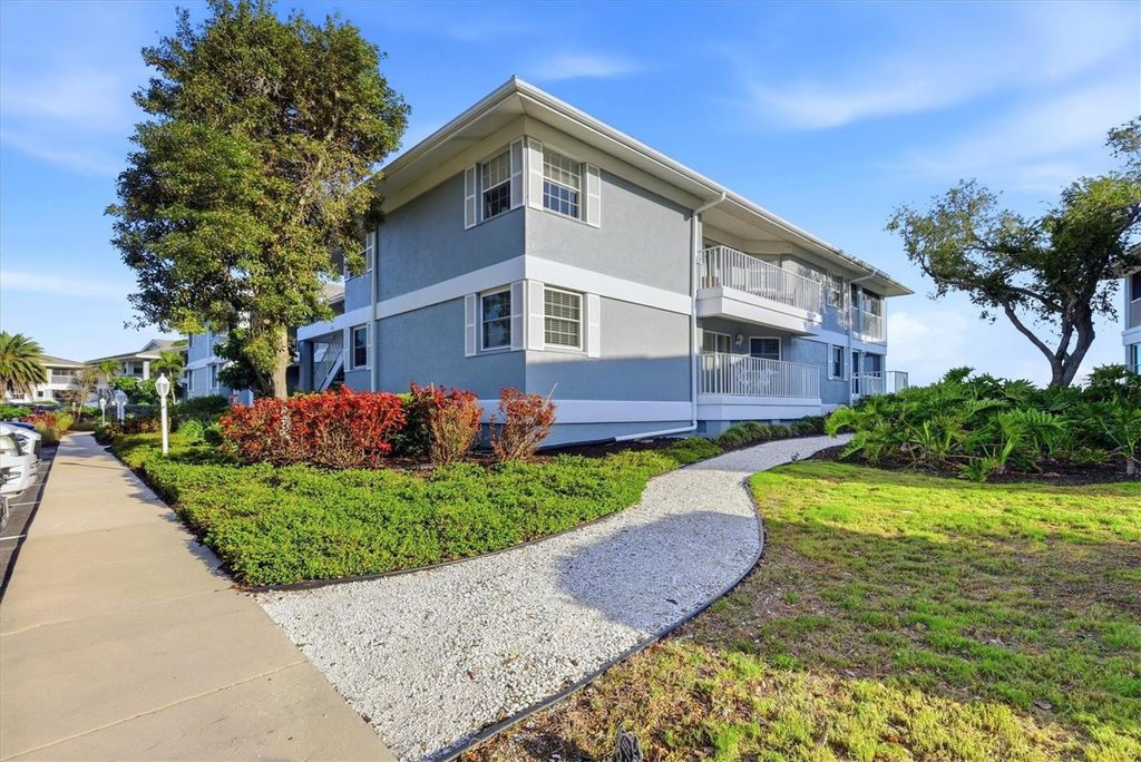 Image 38 of property listing at 1323 PERICO POINT CIRCLE 107, Bradenton, FL 34209