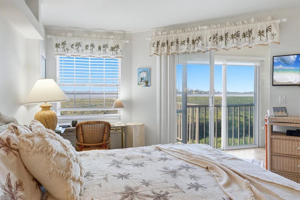 Image 10 of property listing at 1323 PERICO POINT CIRCLE 107, Bradenton, FL 34209