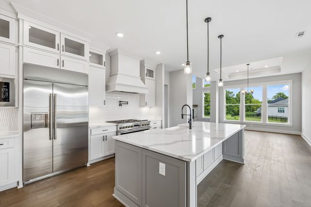 5158 High Park Hill Dr, N, Arrington, TN 37014