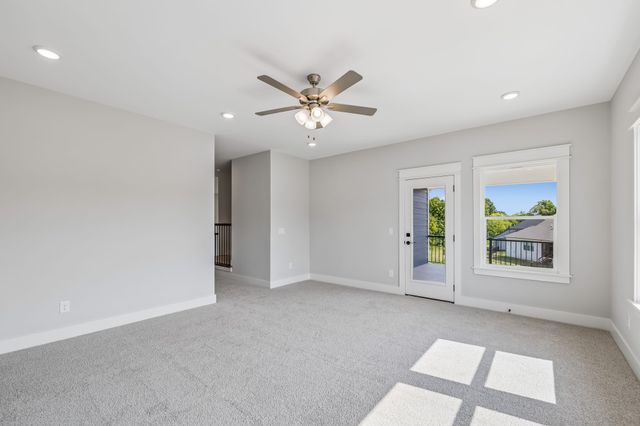 5158 High Park Hill Dr, N, Arrington, TN 37014