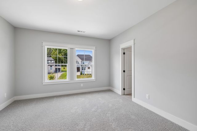 5158 High Park Hill Dr, N, Arrington, TN 37014