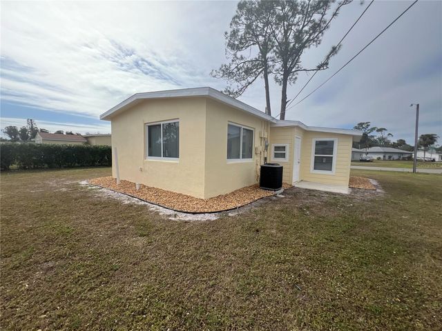 2464 PICNIC ST, Port Charlotte, FL 33952