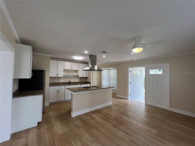 2464 PICNIC ST, Port Charlotte, FL 33952