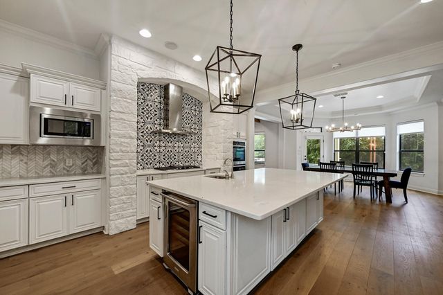 7805 Bettis Trophy DR, Austin, TX 78739