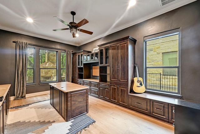 7805 Bettis Trophy DR, Austin, TX 78739