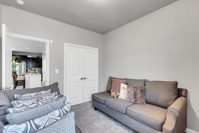 816 Founders Rd, Midland, TX 79706