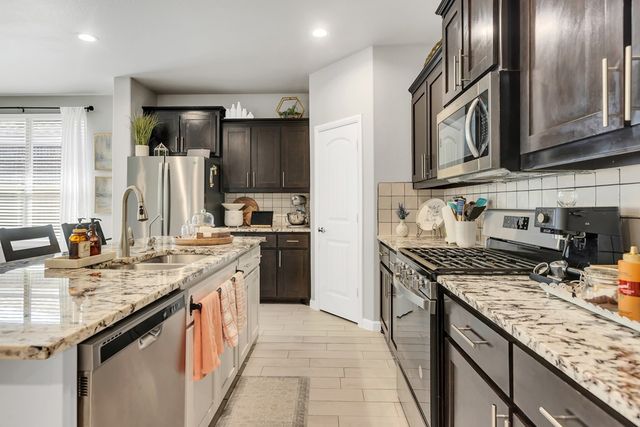 816 Founders Rd, Midland, TX 79706