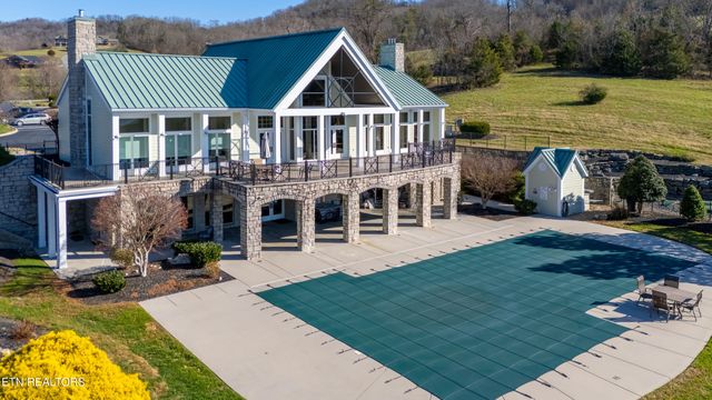 919 Sparrow Way, Sharps Chapel, TN 37866