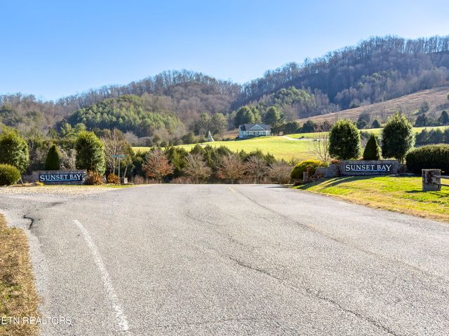 919 Sparrow Way, Sharps Chapel, TN 37866