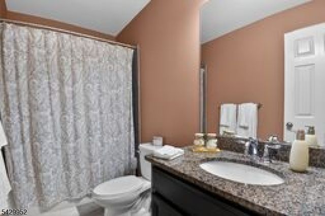 104 Albert Ct, Randolph Twp., NJ 07869