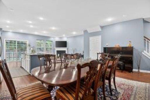 104 Albert Ct, Randolph Twp., NJ 07869