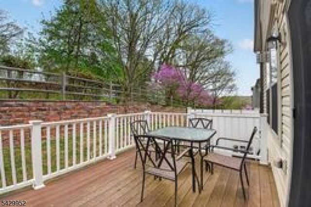 104 Albert Ct, Randolph Twp., NJ 07869