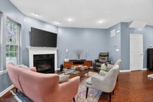 104 Albert Ct, Randolph Twp., NJ 07869