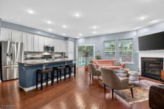 104 Albert Ct, Randolph Twp., NJ 07869