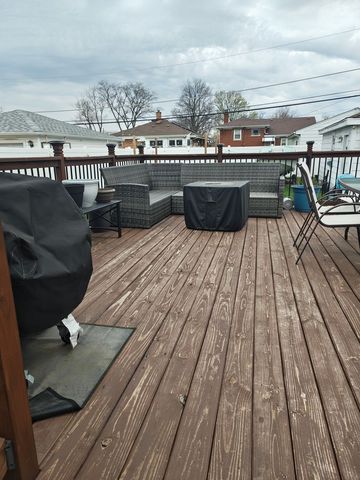 11036 Shaw Street, Westchester, IL 60154