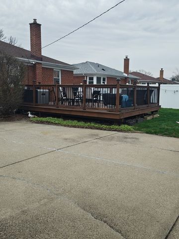 11036 Shaw Street, Westchester, IL 60154