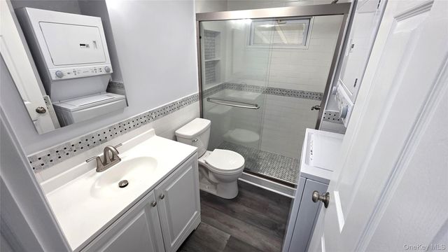 525 Riverleigh Avenue 27 Birch, Riverhead, NY 11901