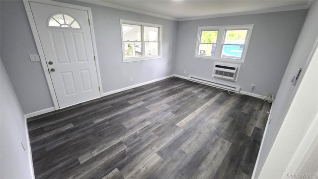 525 Riverleigh Avenue 27 Birch, Riverhead, NY 11901