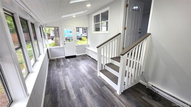 525 Riverleigh Avenue 27 Birch, Riverhead, NY 11901