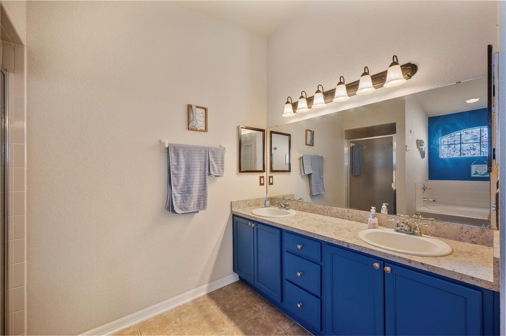 Image 25 of property listing at 4741 MANDOLIN LOOP, Winter Haven, FL 33884