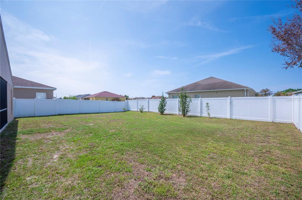 Image 32 of property listing at 4741 MANDOLIN LOOP, Winter Haven, FL 33884