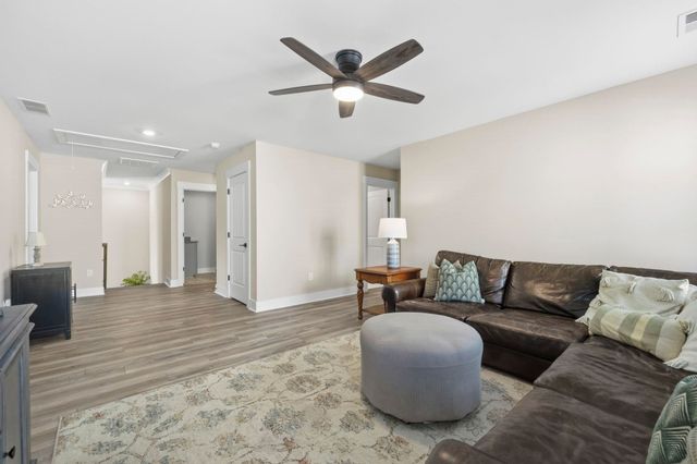 4242 Winding Ridge Lane, Boiling Springs, SC 29316