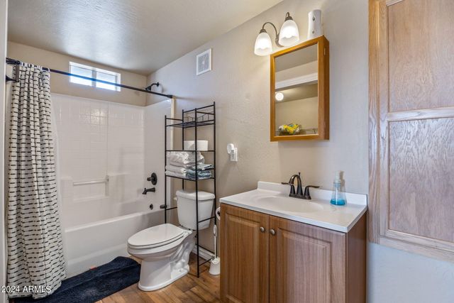 80 CLUBHOUSE Lane, Concho, AZ 85924