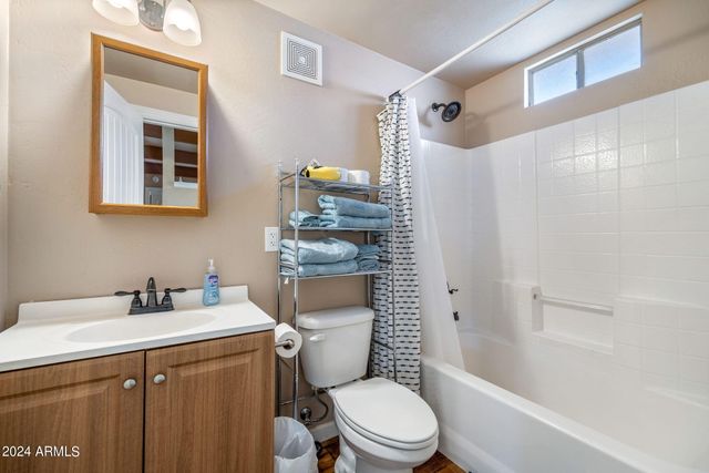 80 CLUBHOUSE Lane, Concho, AZ 85924