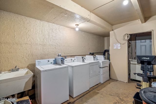 80 CLUBHOUSE Lane, Concho, AZ 85924