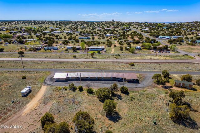 80 CLUBHOUSE Lane, Concho, AZ 85924