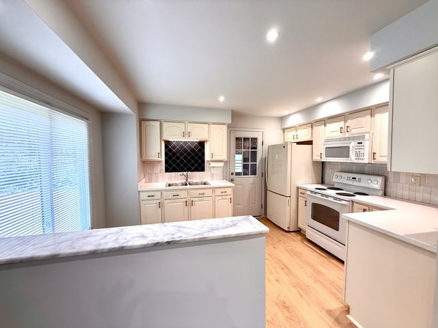 207 Blue Ridge Dr, Old Hickory, TN 37138
