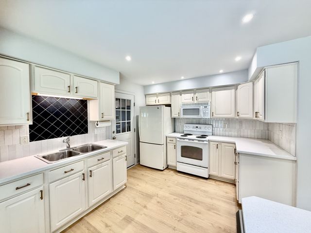 207 Blue Ridge Dr, Old Hickory, TN 37138