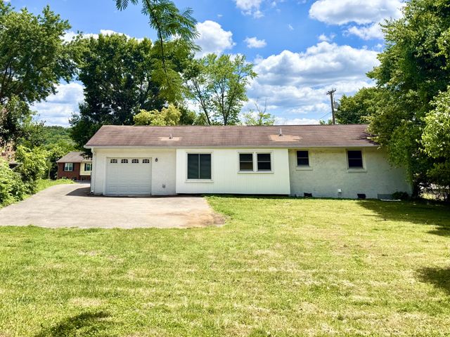 207 Blue Ridge Dr, Old Hickory, TN 37138