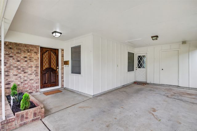3329 Red Bud Lane, Shreveport, LA 71108