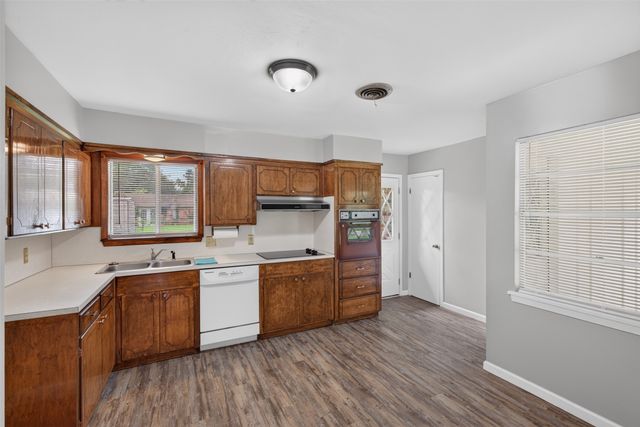 3329 Red Bud Lane, Shreveport, LA 71108