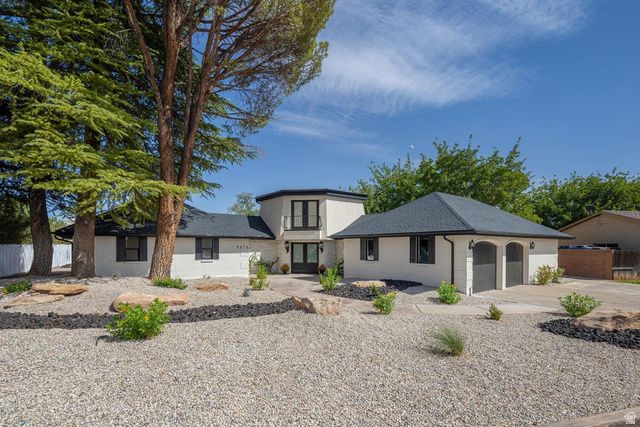 3273 S BLOOMINGTON DR, St. George, UT 84790