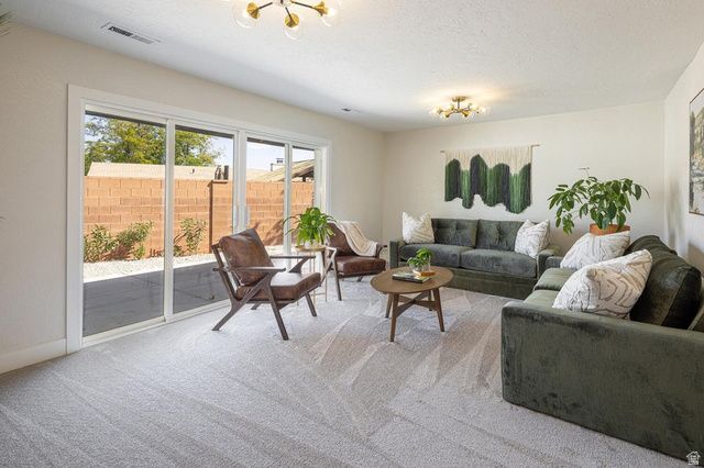 3273 S BLOOMINGTON DR, St. George, UT 84790