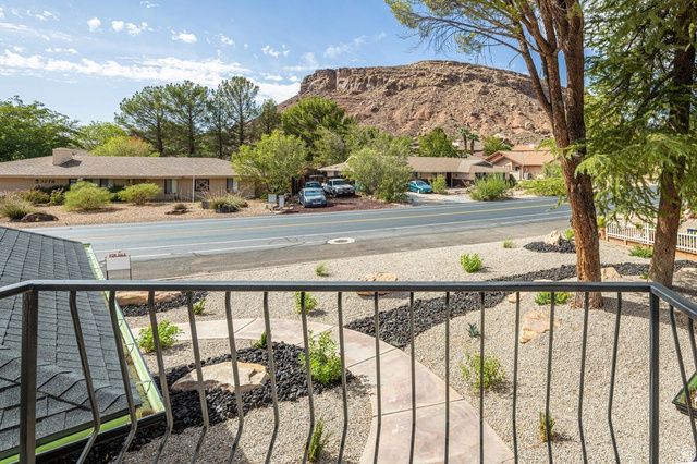 3273 S BLOOMINGTON DR, St. George, UT 84790