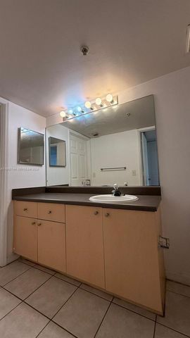 2494 Centergate Dr 305, Miramar, FL 33025