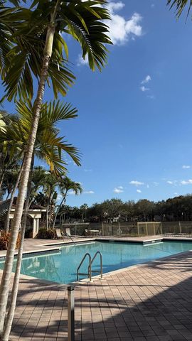 2494 Centergate Dr 305, Miramar, FL 33025