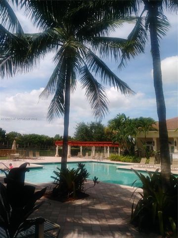 2494 Centergate Dr 305, Miramar, FL 33025