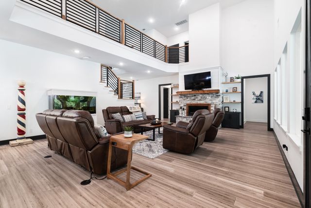 545 County Road 42540, Paris, TX 75462